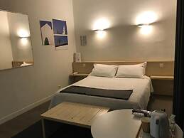 Azur Hotel