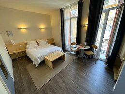 Azur Hotel
