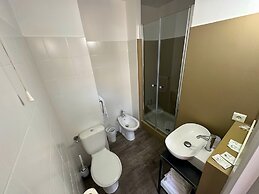 Azur Hotel