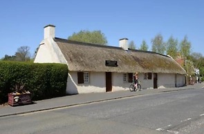 Stunning 2-bed Cottage Countryside Outside Ayr
