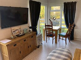 Stunning 2-bed Cottage Countryside Outside Ayr