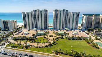 Silver Beach Towers 506w 4 Bedroom Condo by RedAwning