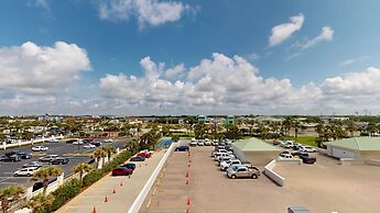 Silver Beach Towers 506w 4 Bedroom Condo by RedAwning