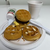 Giles Hotel Inn & Suites