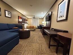 Giles Hotel Inn & Suites