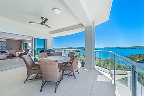 Panoramic Island Views