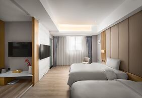 Gamalan FL Spring Hotel