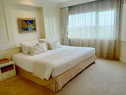 V Verve Service Apartment Hotel