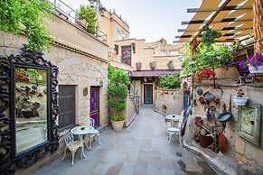 Cappadocia Fairy Chimneys Selfie Cave Hotels - Special Class