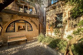 Cappadocia Fairy Chimneys Selfie Cave Hotels - Special Class