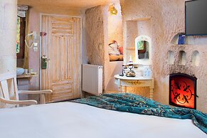 Cappadocia Fairy Chimneys Selfie Cave Hotels - Special Class