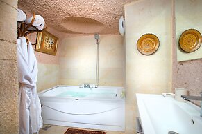 Cappadocia Fairy Chimneys Selfie Cave Hotels - Special Class