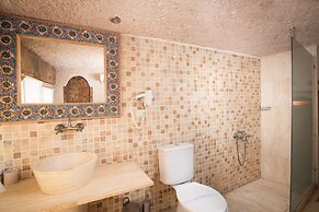 Cappadocia Fairy Chimneys Selfie Cave Hotels - Special Class