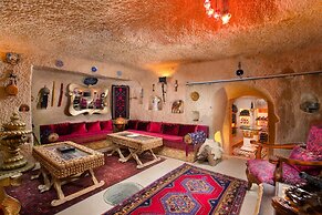 Cappadocia Fairy Chimneys Selfie Cave Hotels - Special Class