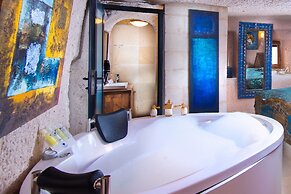 Cappadocia Fairy Chimneys Selfie Cave Hotels - Special Class