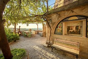 Cappadocia Fairy Chimneys Selfie Cave Hotels - Special Class