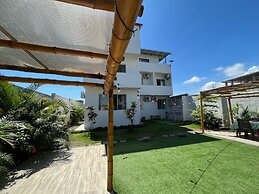 Mare S&M Hostal