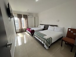 Mare S&M Hostal