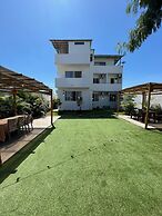 Mare S&M Hostal