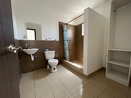 Mare S&M Hostal