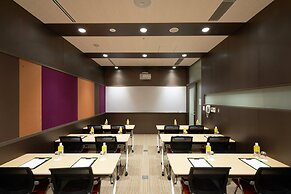 Holiday Inn & Suites Shin Osaka by IHG
