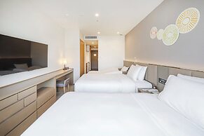 Holiday Inn & Suites Shin Osaka by IHG