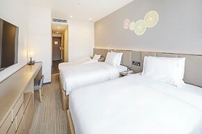 Holiday Inn & Suites Shin Osaka by IHG