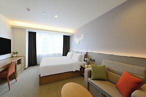 Holiday Inn & Suites Shin Osaka by IHG