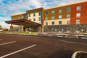 Holiday Inn Express & Suites Dayton East - Beavercreek by IHG