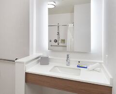 Holiday Inn Express Doral Miami by IHG