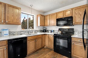 Amazing Sunsets, Biking, Boating and More at The Horsetooth Stoop!