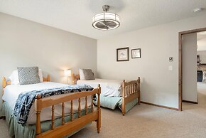 Amazing Sunsets, Biking, Boating and More at The Horsetooth Stoop!