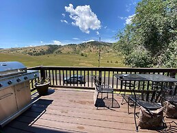Amazing Sunsets, Biking, Boating and More at The Horsetooth Stoop!