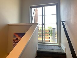 Urban Townhome near Old Town, Breweries, & River!