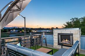 Urban Townhome near Old Town, Breweries, & River!