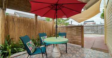 The Secret Garden - The Cottage Near Beach, Shops, Restaurants, Pet Fr