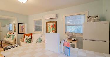 The Secret Garden - The Cottage Near Beach, Shops, Restaurants, Pet Fr