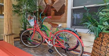 The Secret Garden - The Cottage Near Beach, Shops, Restaurants, Pet Fr