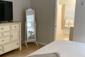 Poolside Retreat Boynton Beach