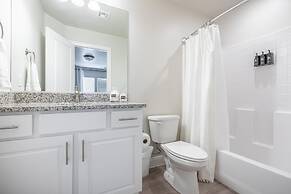 Poolside Escape At The Ledges