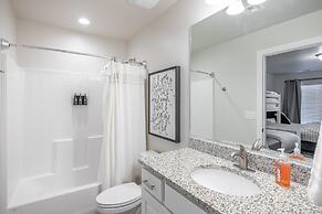 Poolside Escape At The Ledges