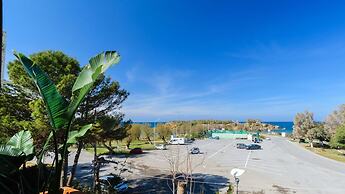 Xenios Dias Apartments