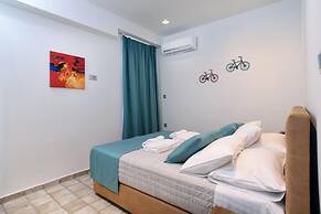 Xenios Dias Apartments