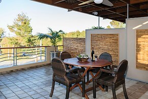 Xenios Dias Apartments