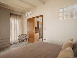 Xenios Dias Apartments