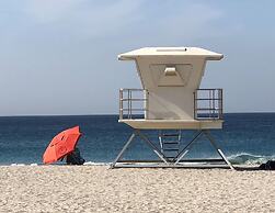 Moonlight Beach Motel