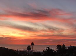 Moonlight Beach Motel