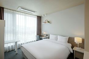 Grand City Hotel Changwon