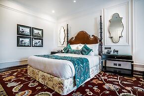 MAYFAIR Tea Resort