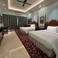 MAYFAIR Tea Resort